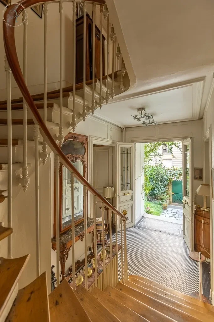 Paris, Île-de-France, France. - Photo 11