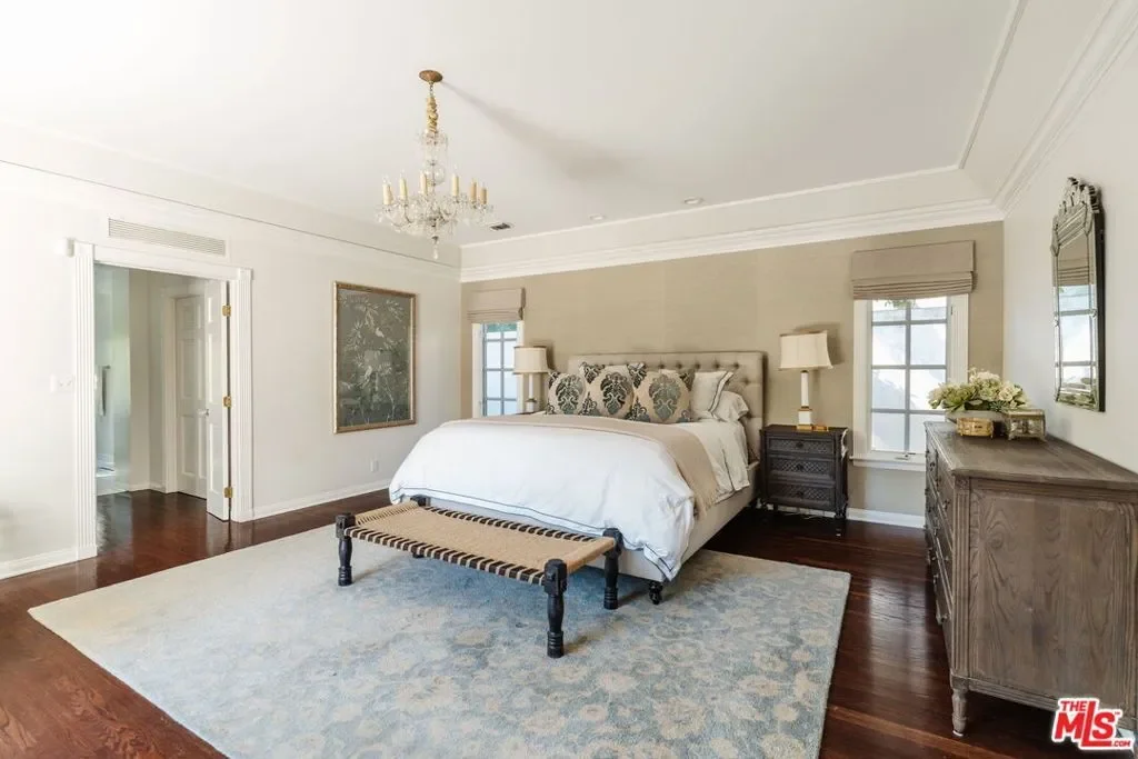 12510 Hortense Street, Los Angeles, California, United States. - Photo 15