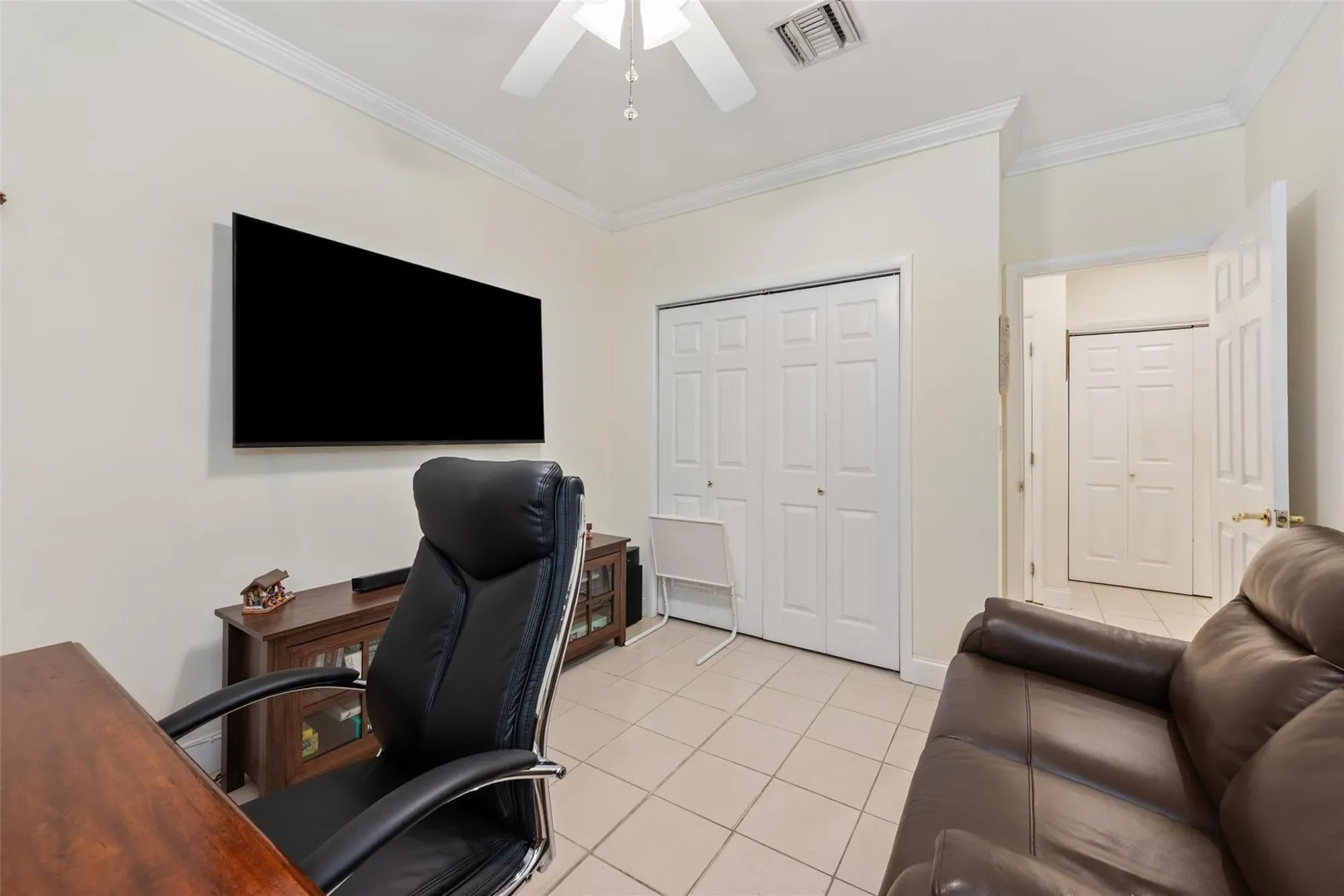 2870 NE 26th St, Wilton Manors, Florida, United States. - Photo 20
