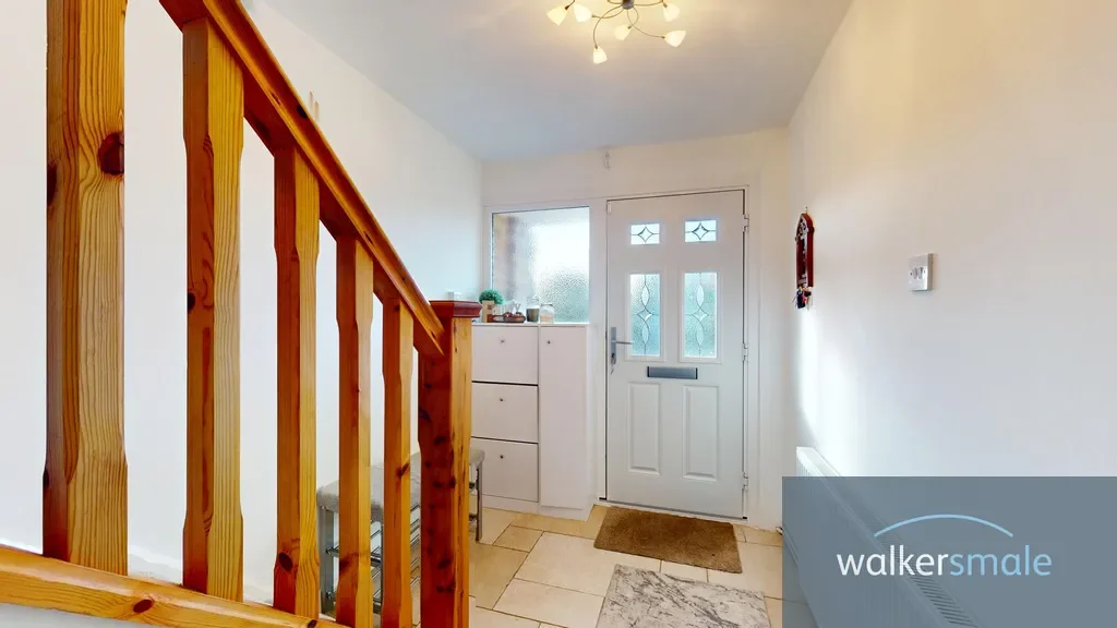 Family style home within close proximity of the highly regarded primary school as well as the pictur