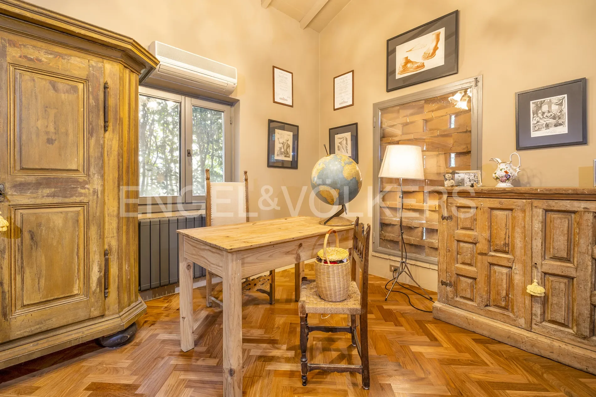 Gallery photo 8