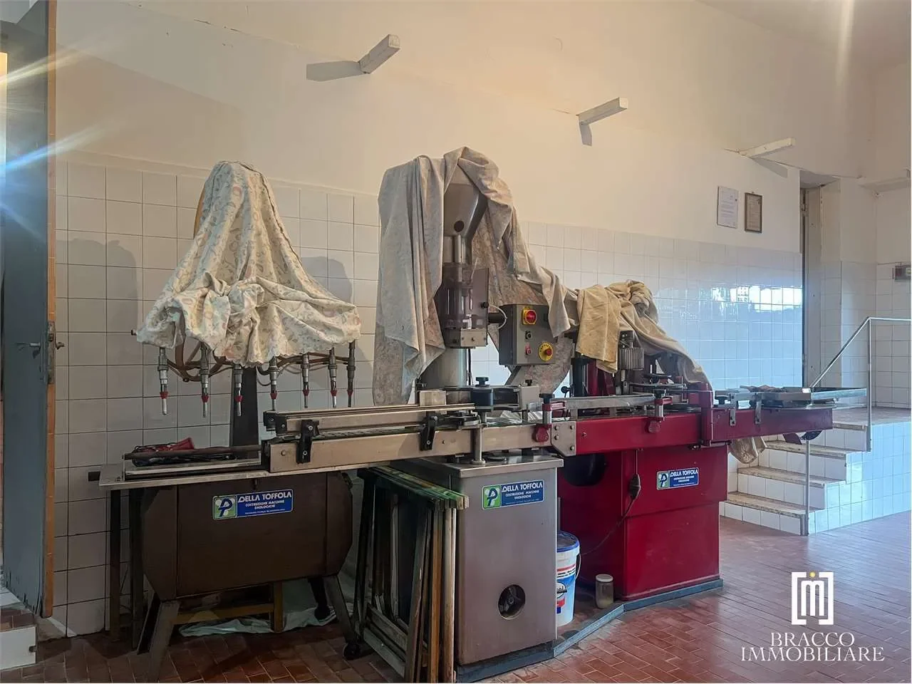 Via Roma, Cerreto Guidi, Tuscany, Italy. - Photo 2