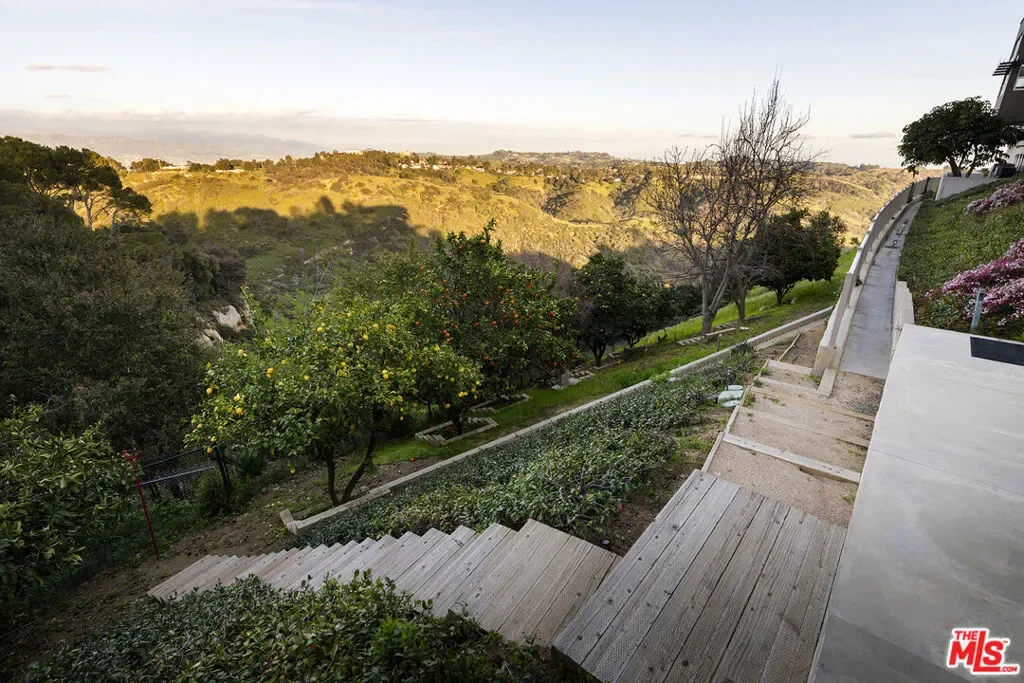 15210 Antelo Place, Los Angeles, California, United States. - Photo 56