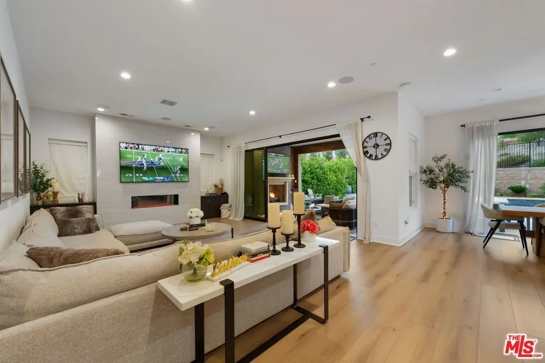 20741 W Deer Grass Ct, Porter Ranch, CA, 91326, USA, Los Angeles, California, United States. - Photo 34