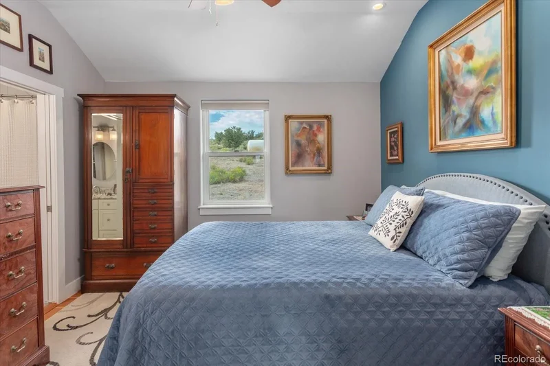 3 Bedrooms Single Family Detached