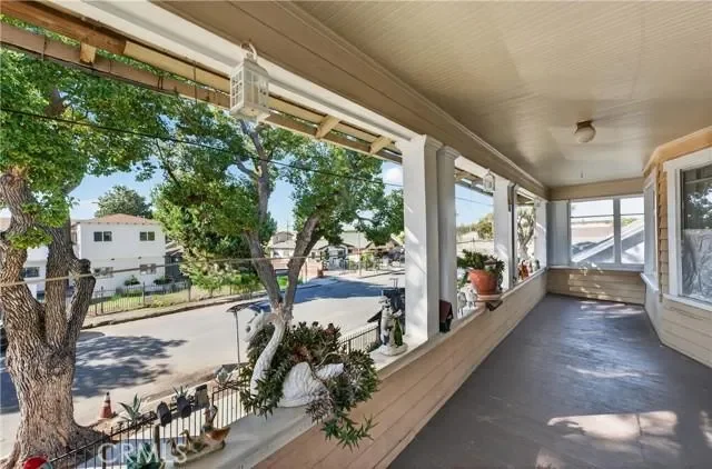323 W 60th, Los Angeles, CA 90003, Los Angeles, California, United States. - Photo 21