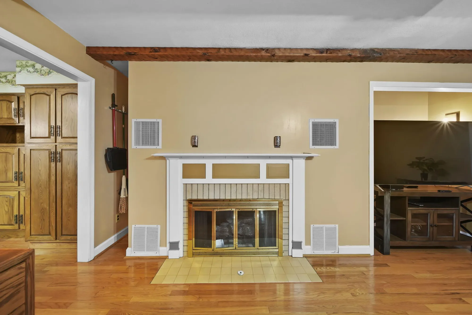 1111 N Lake Pleasant Road, Hillsdale, MI 49242, Hillsdale, Michigan, United States. - Photo 29