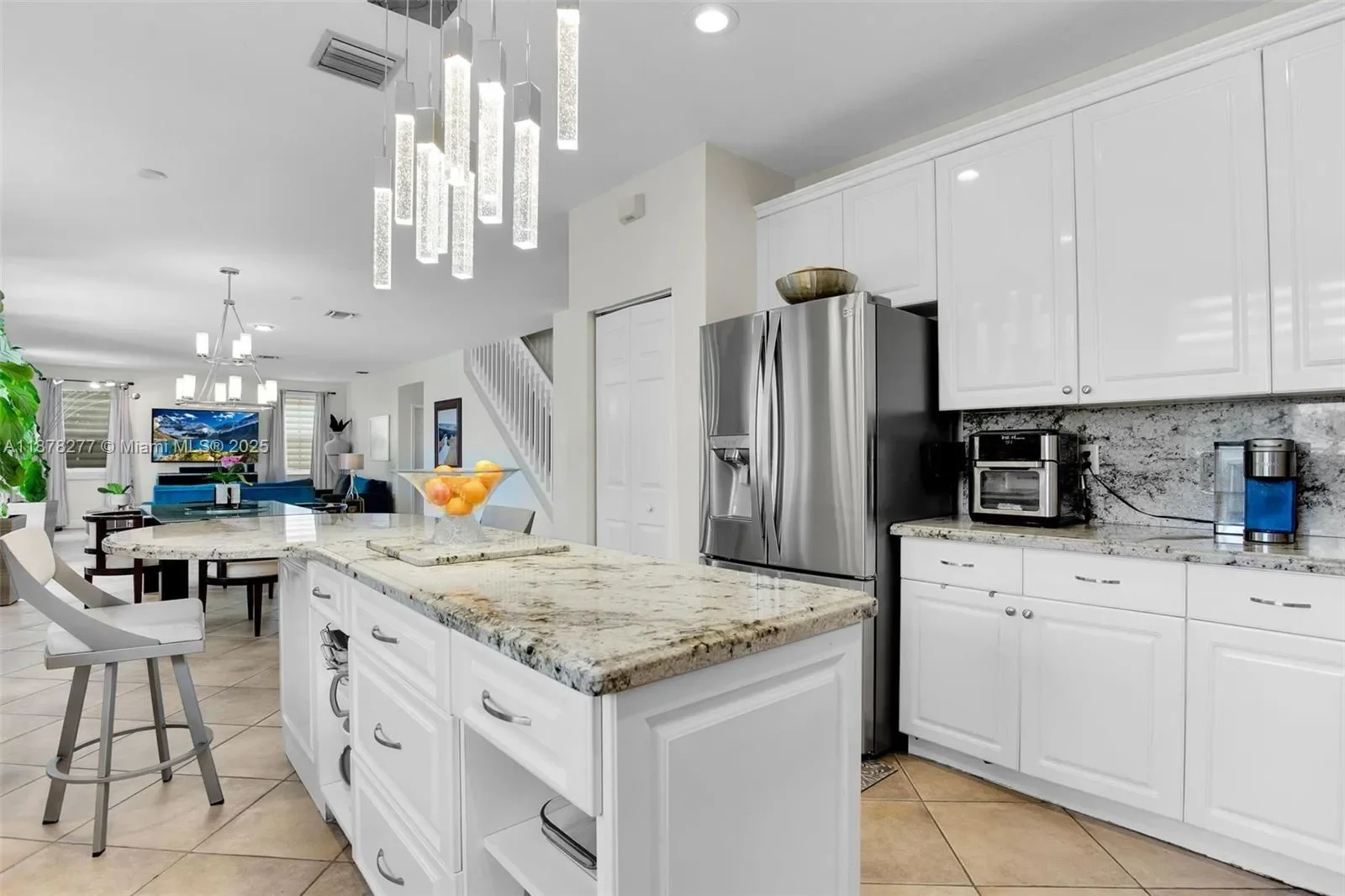 1242 Peregrine Way, Weston, Florida, United States. - Photo 17