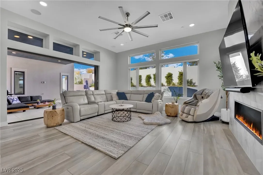 397 Highview Ridge Avenue, Las Vegas, Nevada, United States. - Photo 60