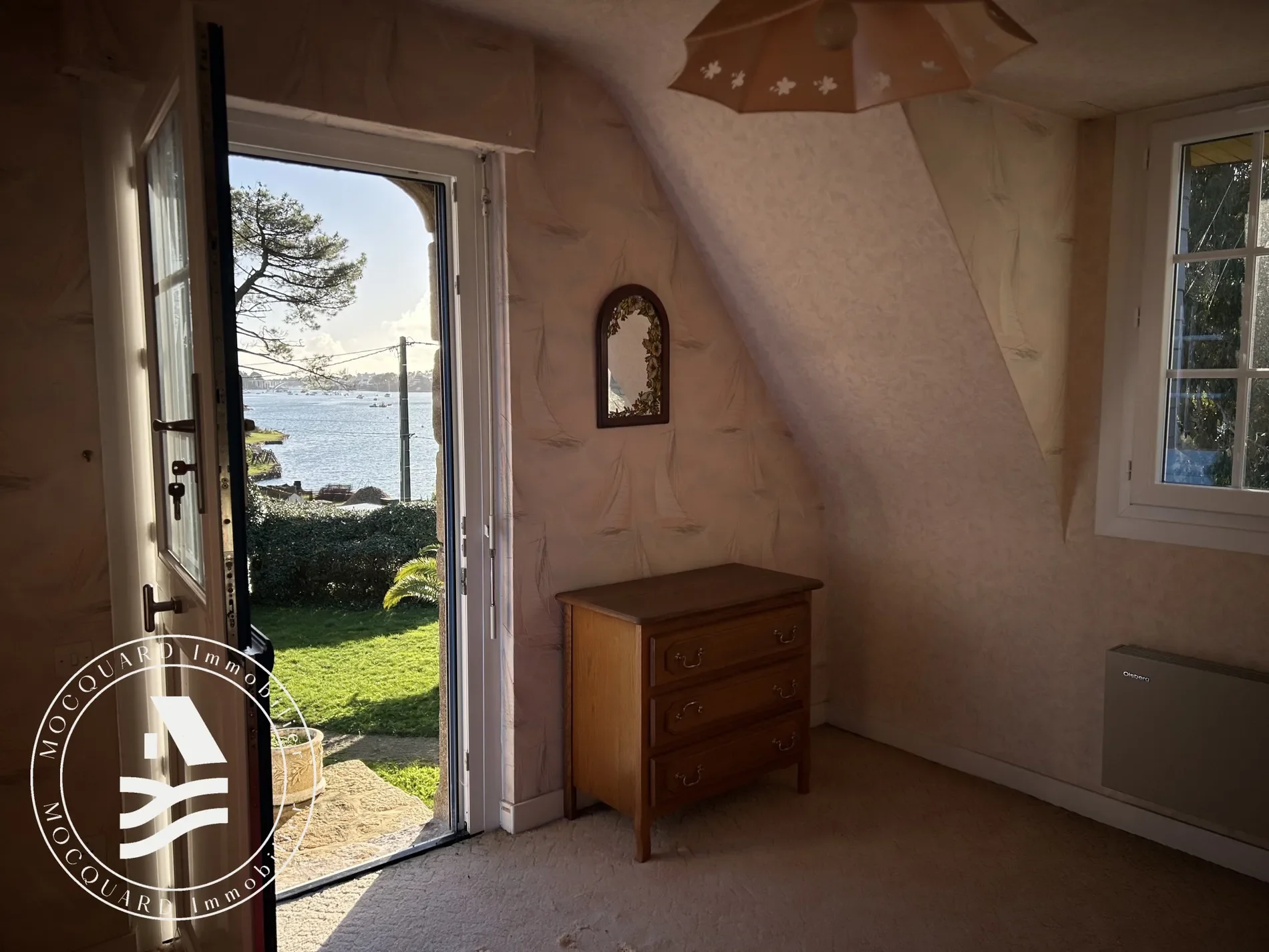 Crac'h, Brittany, France. - Photo 7