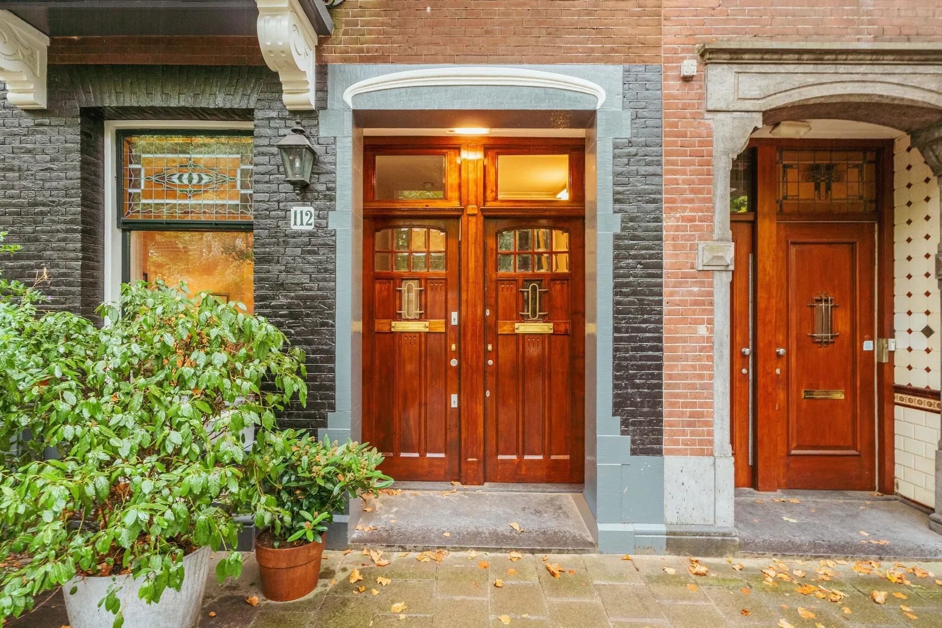 Exterior photo 4