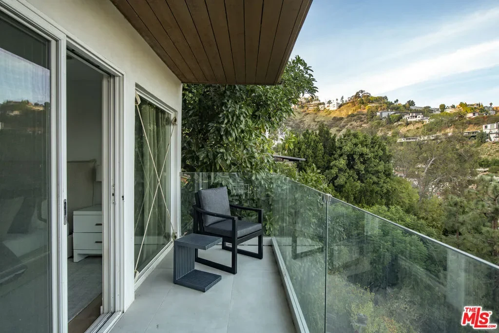 8638 Hollywood Boulevard, Los Angeles, California, United States. - Photo 10