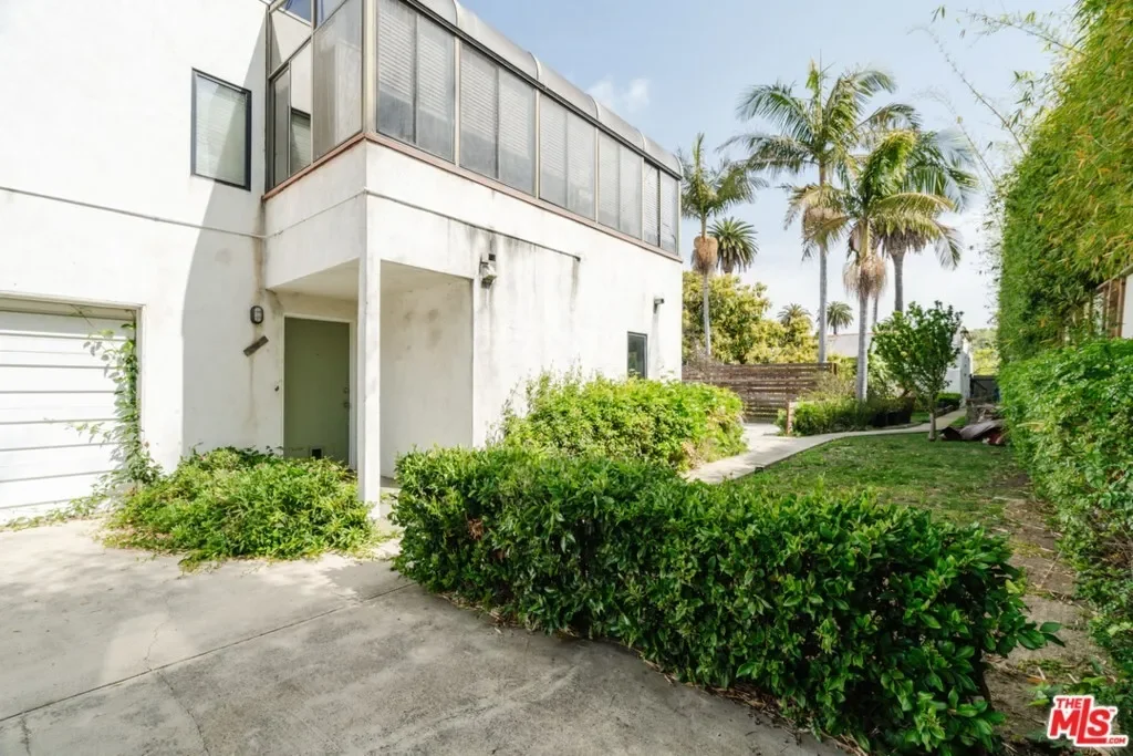 3875 Marcasel Avenue, Los Angeles, California, United States. - Photo 34
