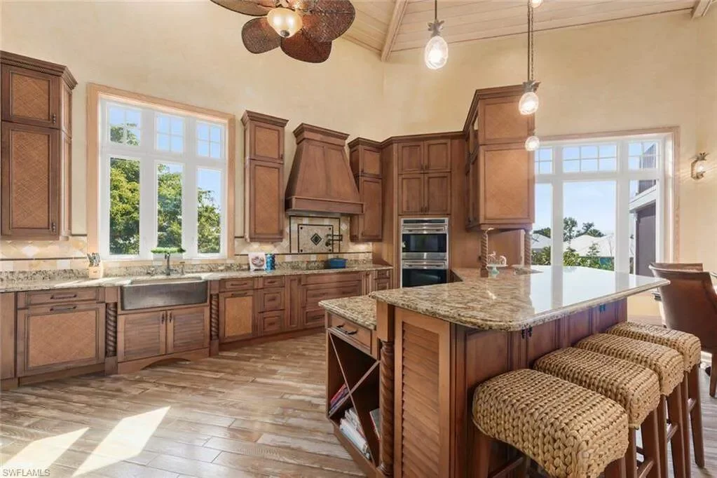 2451 Blind Pass CT, Sanibel, FL, 33957, USA, Sanibel, Florida, United States. - Photo 24