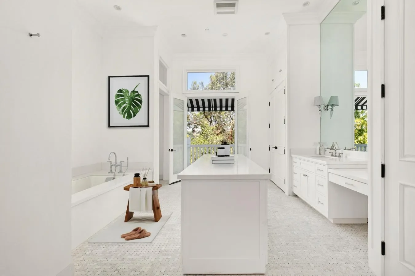 9669 Oak Pass Road, Beverly Hills, California, United States. - Photo 11