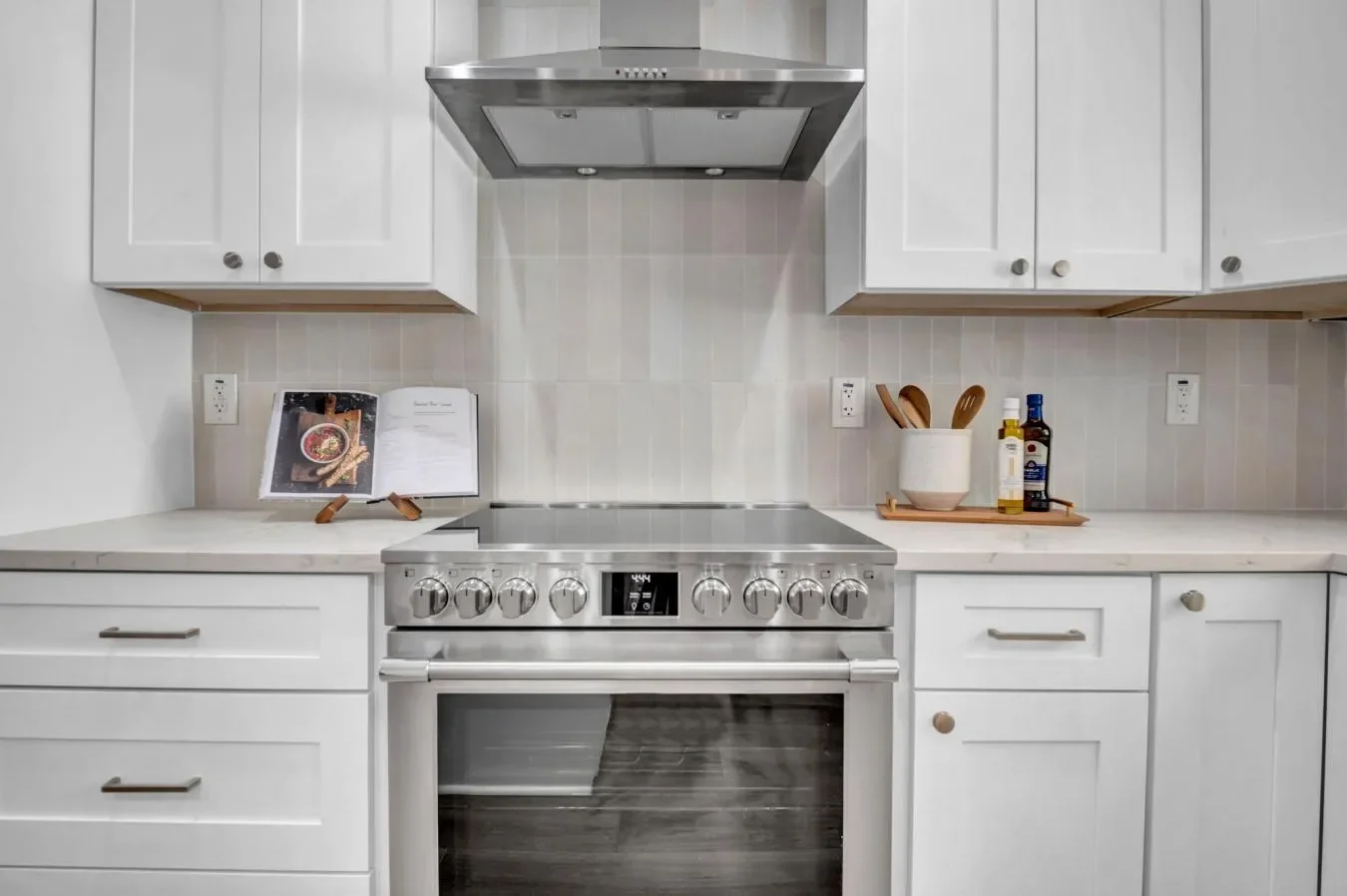 2126 E WATSON Drive, Tempe, Arizona, United States. - Photo 1