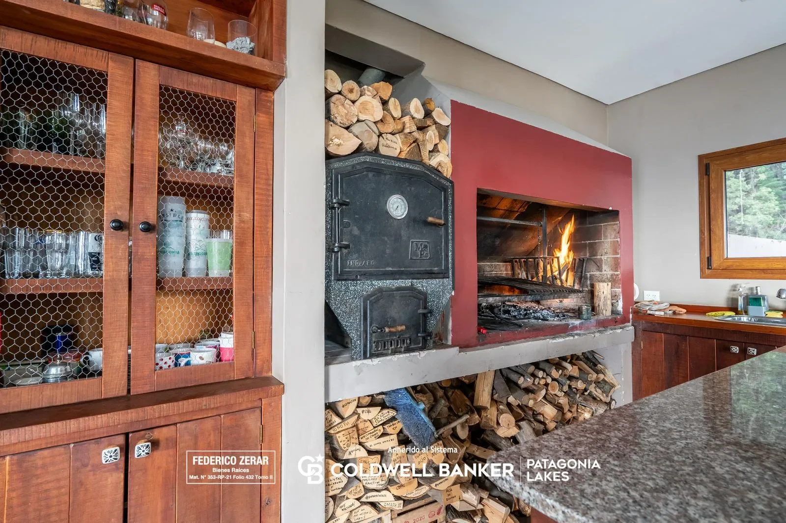 VENTA - Exclusiva casa de 8 ambientes, 5 dormitorios, 6 baños en barrio Las Vertientes, Bariloche, San Carlos de Bariloche, Río Negro, Argentina. - Photo 64
