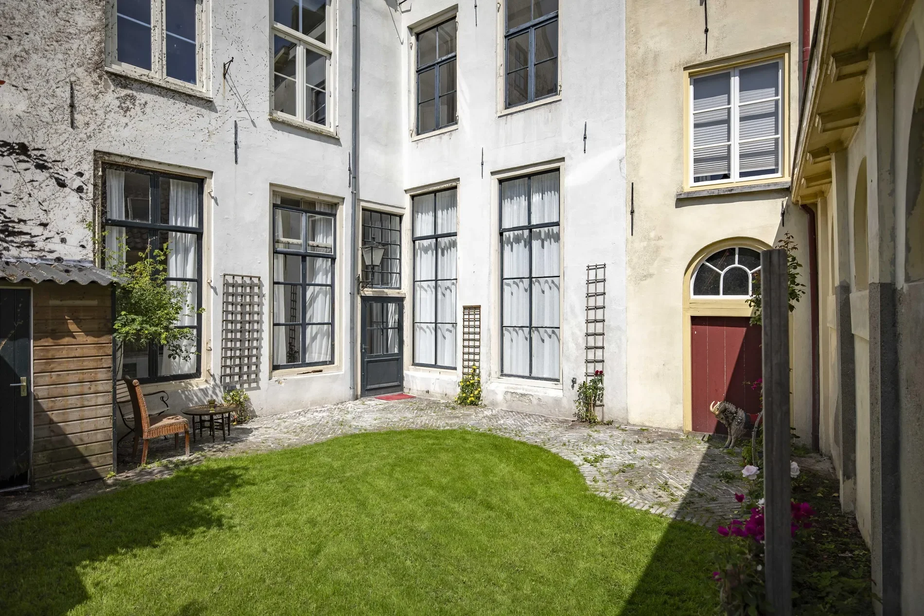 Exterior photo 12