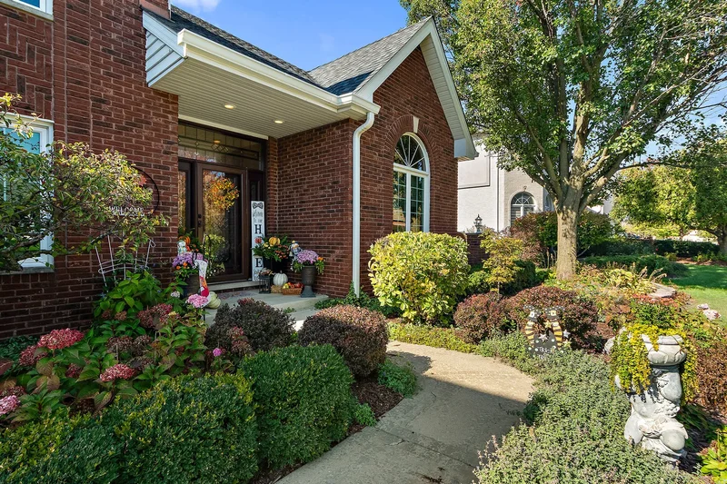 17140 Austin Lane, Orland Park, IL 60467, Orland Park, Illinois, United States. - Photo 45