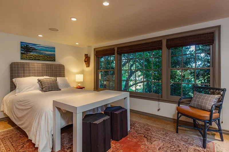 685 Elkins Road , Los Angeles, CA 90049, Los Angeles, California, United States. - Photo 13
