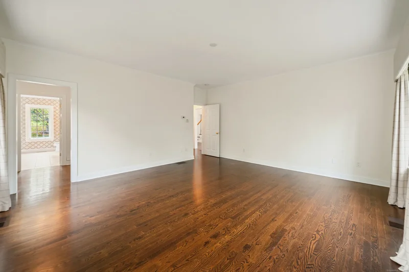 1 Hampshire Court, Middlebury, Connecticut, United States. - Photo 6