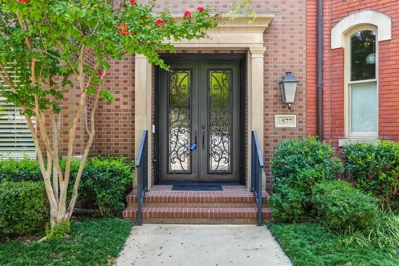 1577 Main Street, Grapevine, Texas, United States. - Photo 27