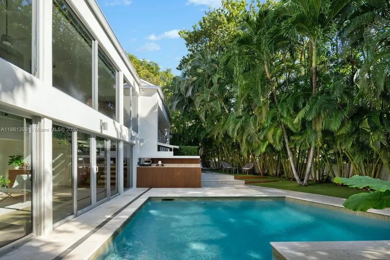 144 N Prospect Dr, Miami, Florida, United States. - Photo 44