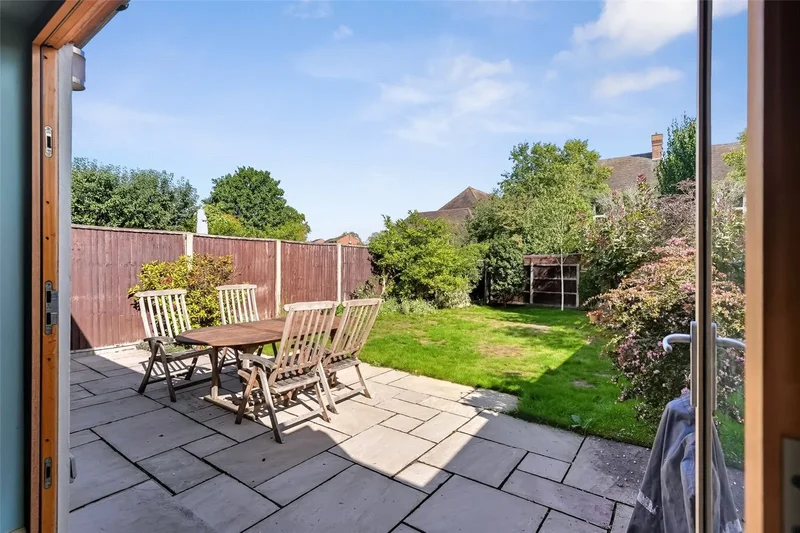 Fairfax Road, Teddington, England, United Kingdom. - Photo 8