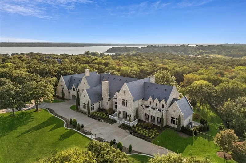2105 Bayshore Drive, Lewisville, Texas, United States. - Photo 40