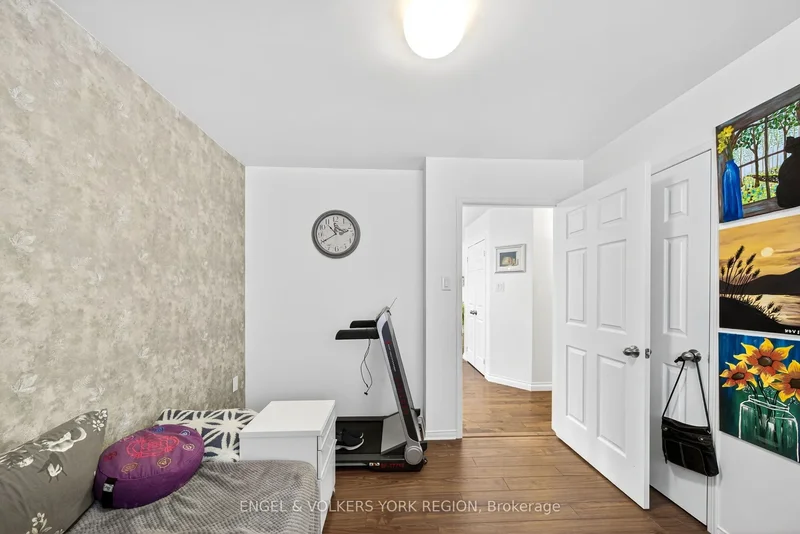 168 Hurst Drive, Barrie, Ontario, Canada. - Photo 4