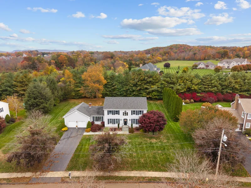 32 Justine Drive, North Haven, CT 06473, North Haven, Connecticut, United States. - Photo 2