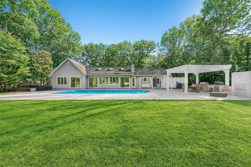 47 Bridle Path, Remsenburg-Speonk, New York, United States. - Photo 18