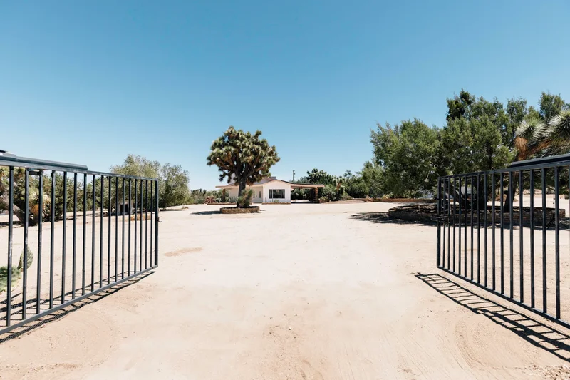 8837 Hardesty Drive Drive, Yucca Valley, California, United States. - Photo 18