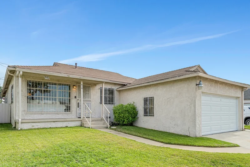 916 South Caswell Avenue , Compton, CA 90220, Compton, California, United States. - Photo 30