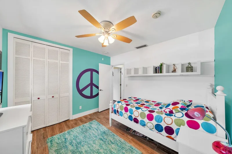 1870 NE 197th Ter, North Miami Beach, Florida, United States. - Photo 31