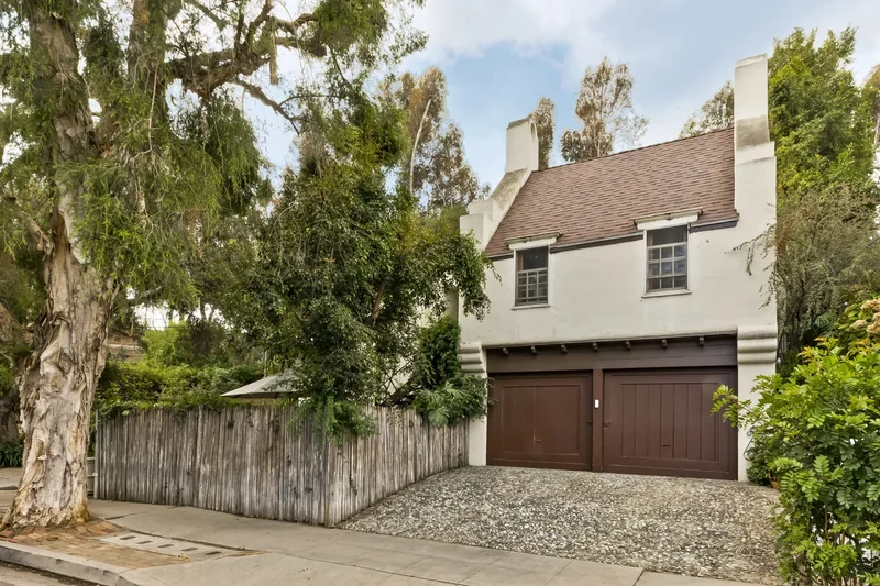 271 Beloit Avenue, Los Angeles, CA 90049, Los Angeles, California, United States. - Photo 24