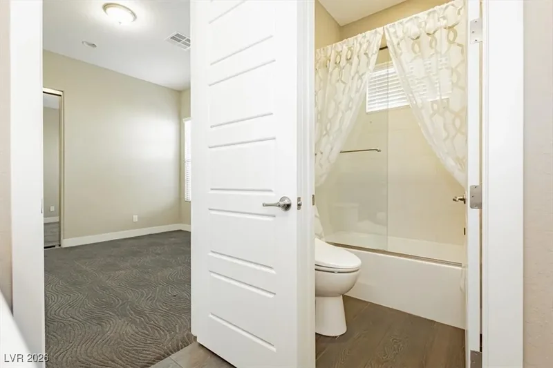 32 Olympia Chase Drive, Las Vegas, Nevada, United States. - Photo 41