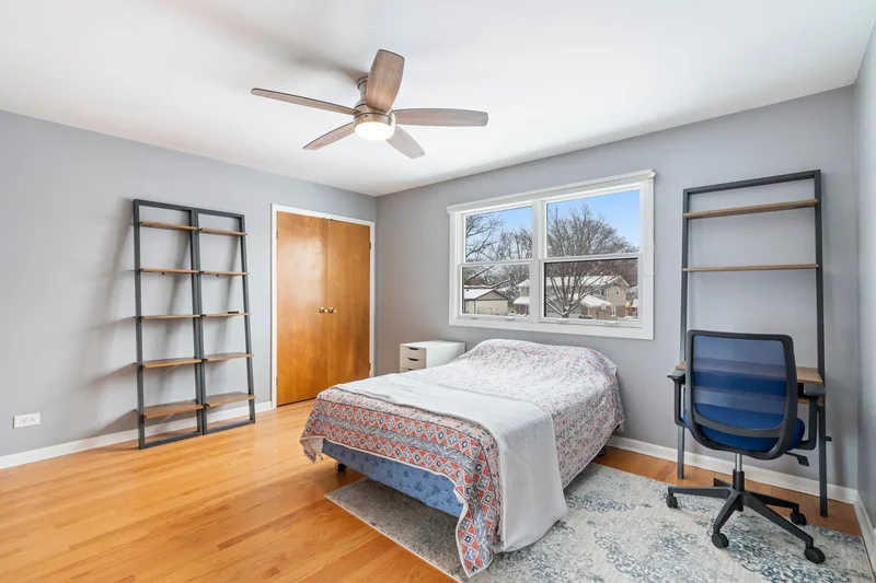 1720 N Burning Bush Lane , Mount Prospect, IL 60056, Mount Prospect, Illinois, United States. - Photo 14