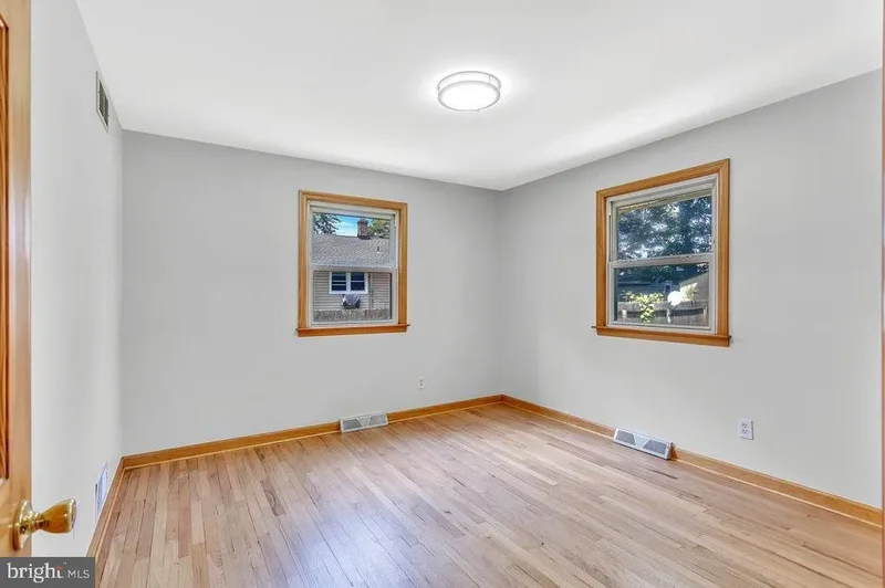 174 Hardenburg Lane, Milltown, NJ 08850, Milltown, New Jersey, United States. - Photo 13
