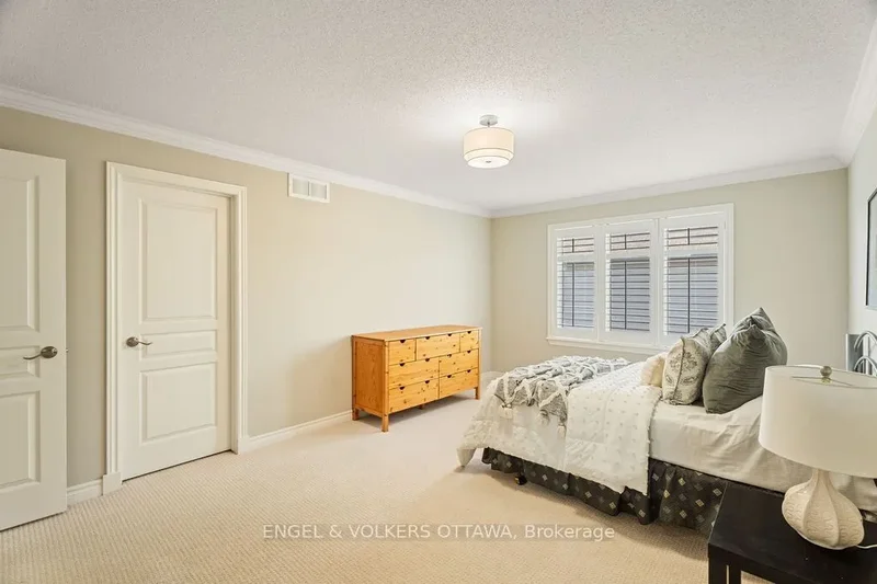 379 Ardmore Street, Ottawa, Ontario, Canada. - Photo 40