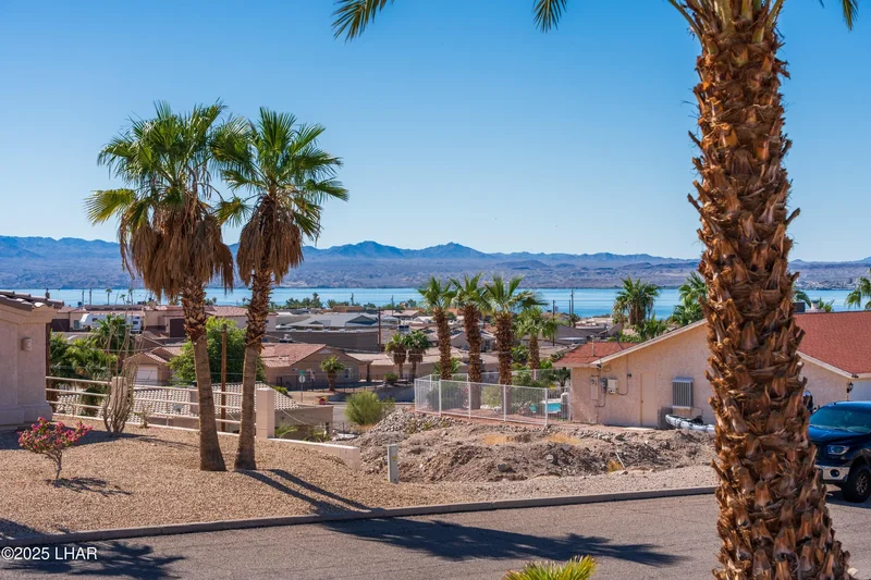 1921 Felicidad Dr, Lake Havasu City, AZ 86404, Desert Hills, Arizona, United States. - Photo 7