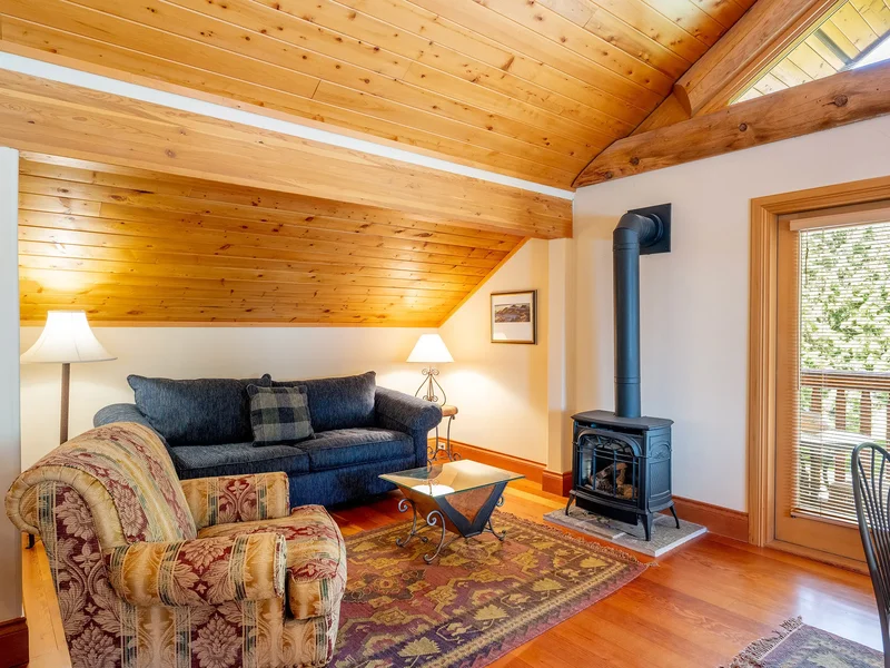 8164 Muirfield Crescent, Whistler, BC, CANADA, Whistler, British Columbia, Canada. - Photo 20