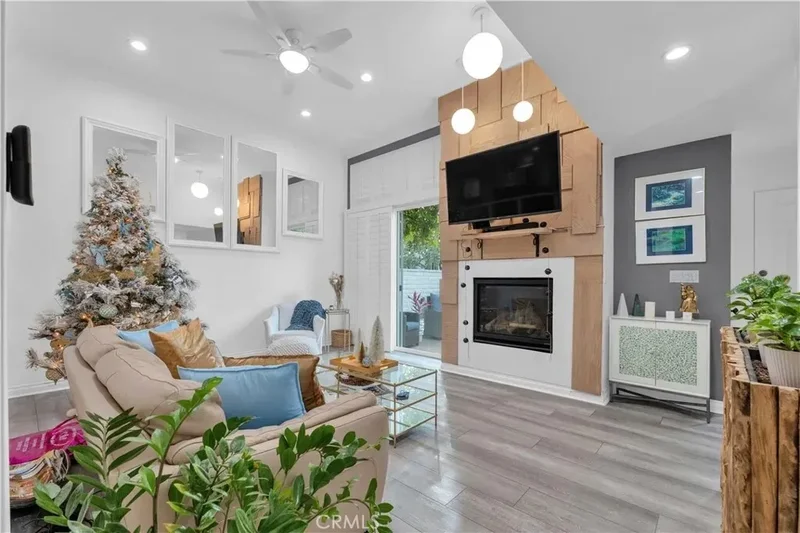 4758 La Villa Marina J, Marina del Rey, California, United States. - Photo 10