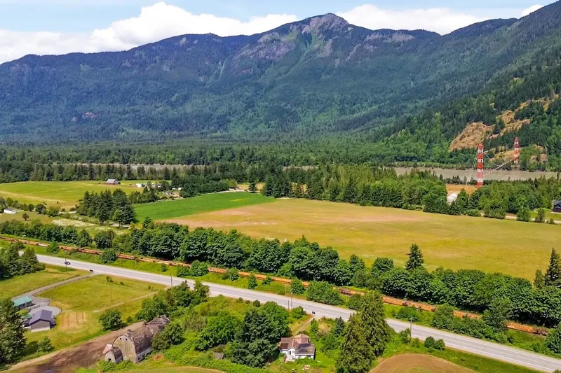 62600 Flood Hope Road, Hope, BC, V0X1L2, CANADA, Hope, British Columbia, Canada. - Photo 16