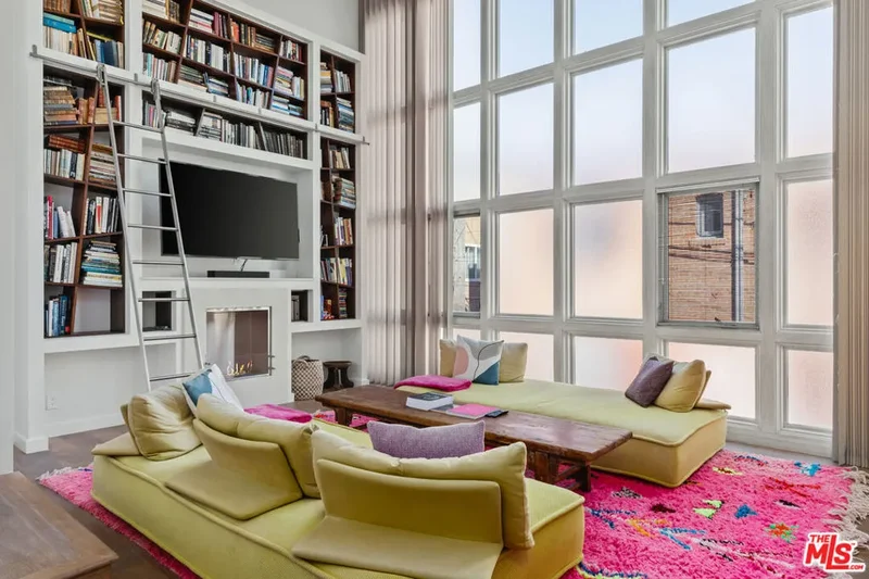 24 Clubhouse Avenue, Los Angeles, California, United States. - Photo 8