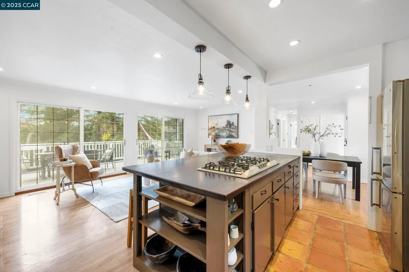 110 Twin Peaks Drive, Walnut Creek, California, United States. - Photo 15