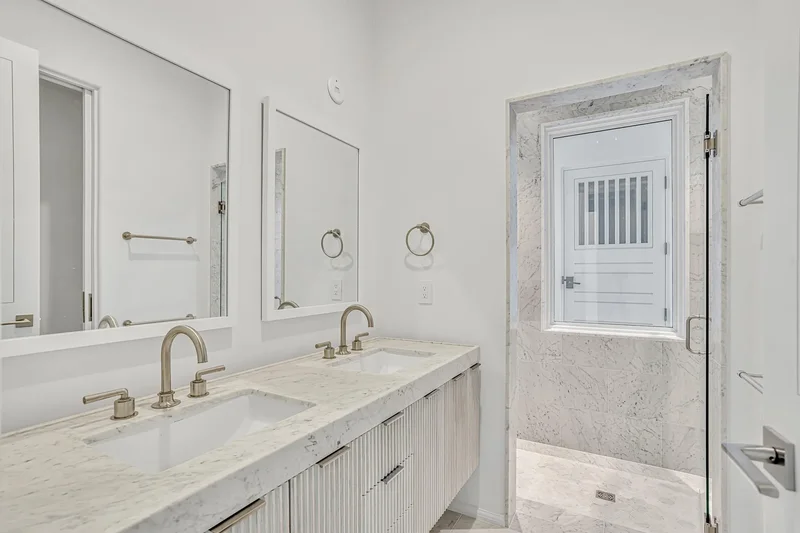 Fully Furnished Modern Coastal Retreat With Curated Amenities