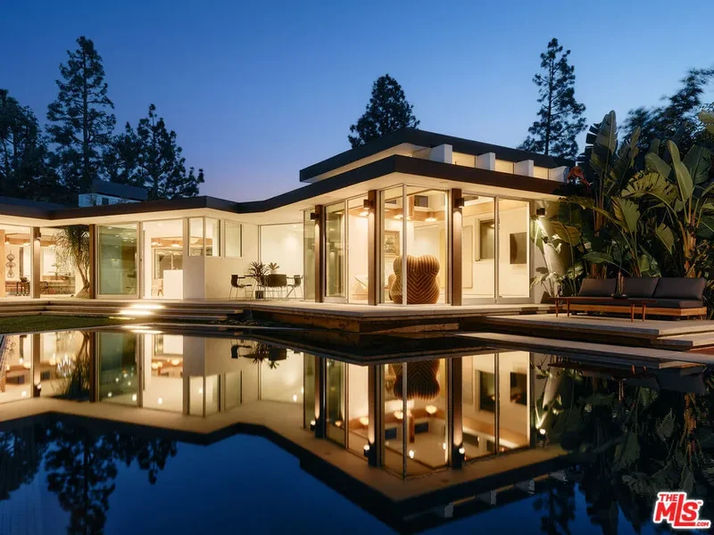 1061 Loma Vista Dr, Beverly Hills, CA 90210, Beverly Hills, California, United States. - Photo 11