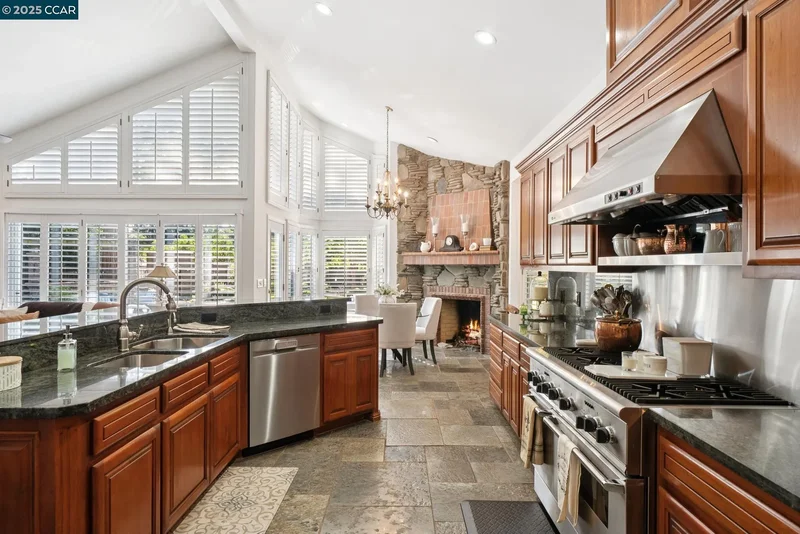2031 Scarlet Oak Pl, Danville, California, United States. - Photo 12