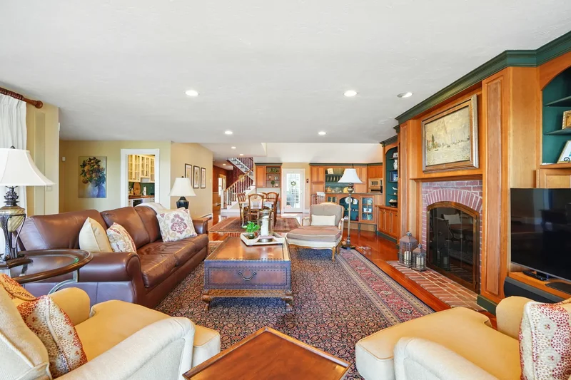 236 Powder Point Ave, Duxbury, MA 02332, Duxbury, Massachusetts, United States. - Photo 17